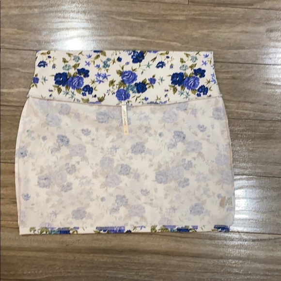 Floral Skirt - Picture 3 of 5